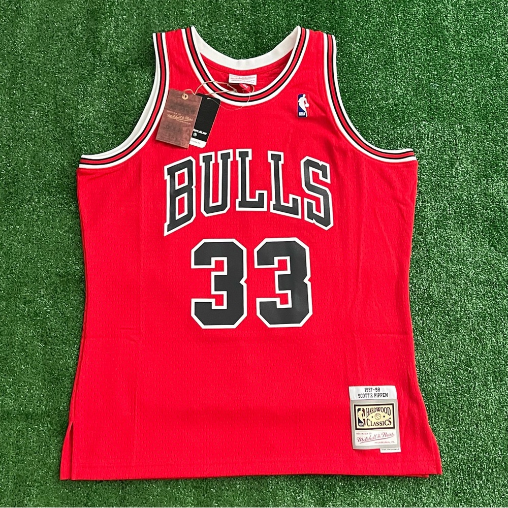 Scottie Pippen Chicago Bulls 1997-1998 Mitchell & Ness Red NBA Swingman Jersey